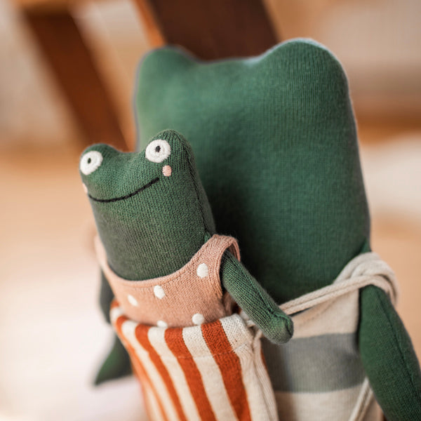 Ava & Yves - Kuscheltier Frosch „Janne“ mit Baby