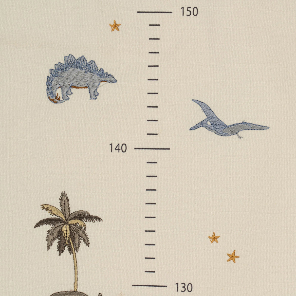 Konges Slojd - bestickte Messlatte Baumwolle Dino