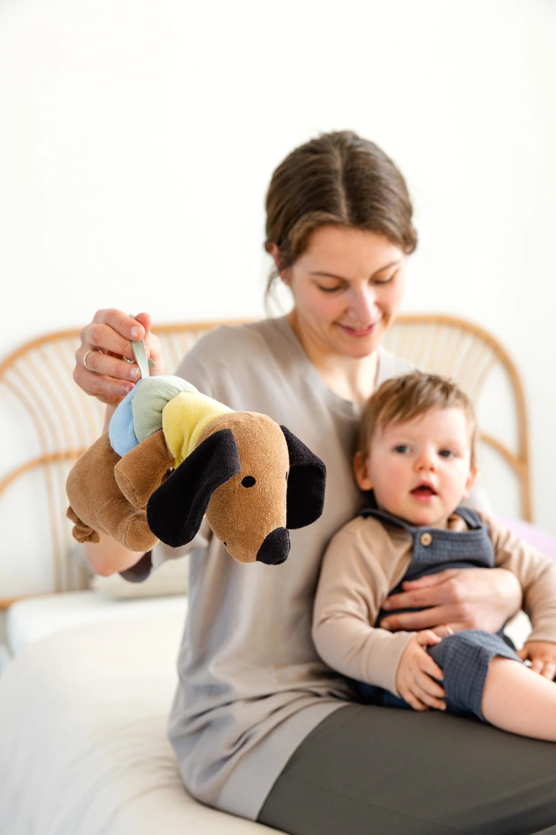 Lässig - Baby Spieluhr Dackel