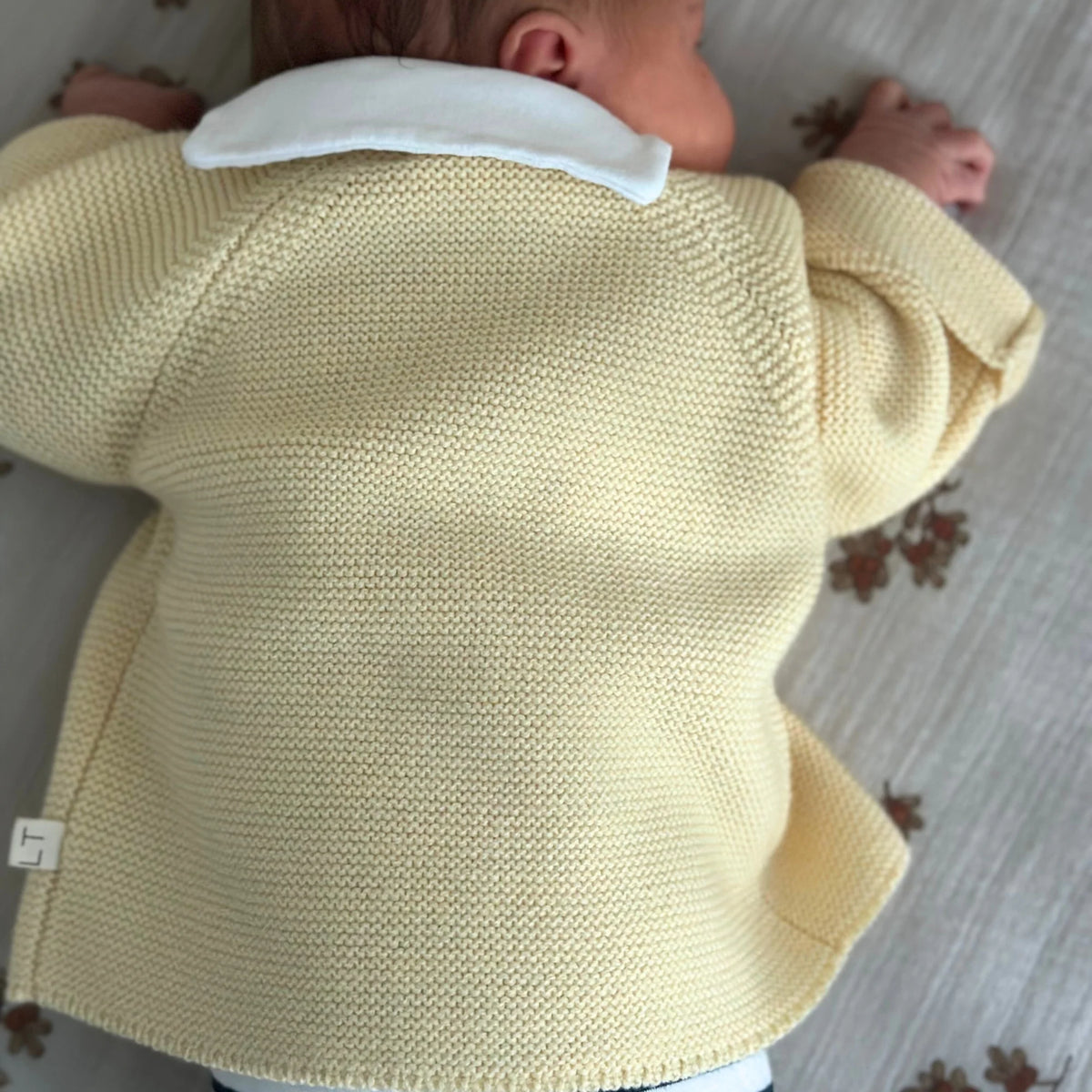 Baby Strickjacke "Emil" gelb