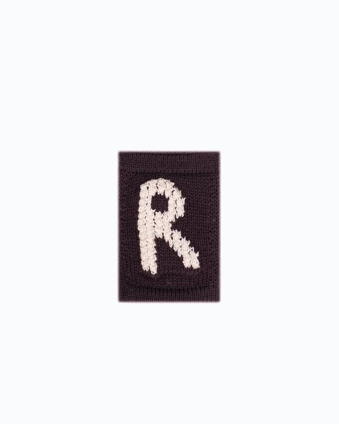 Smallstuff - gestrickte Buchstaben A-Z natur lassen sich zu einer Girlande auffädeln