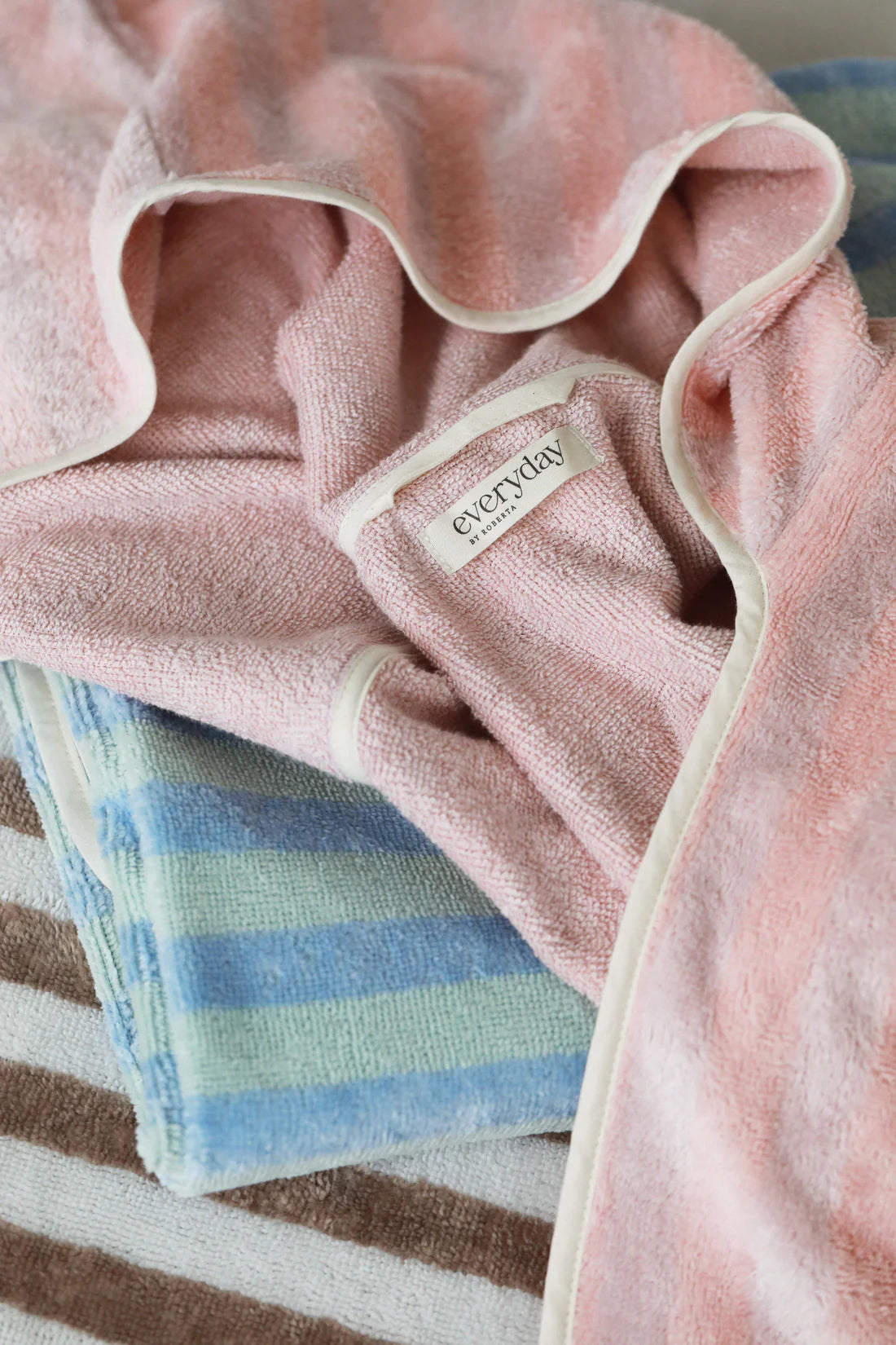 EverydaybyRoberta - Kinder Kapuzenhandtuch rosa/weiss/blau