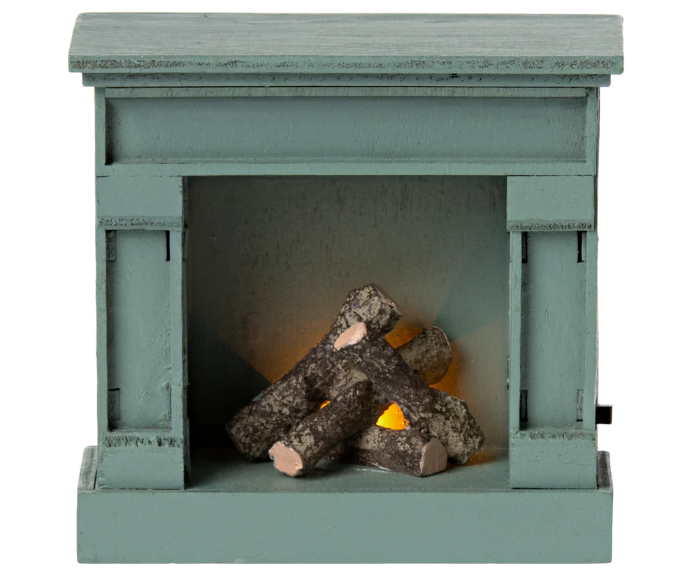 Maileg - Kamin Maus blau