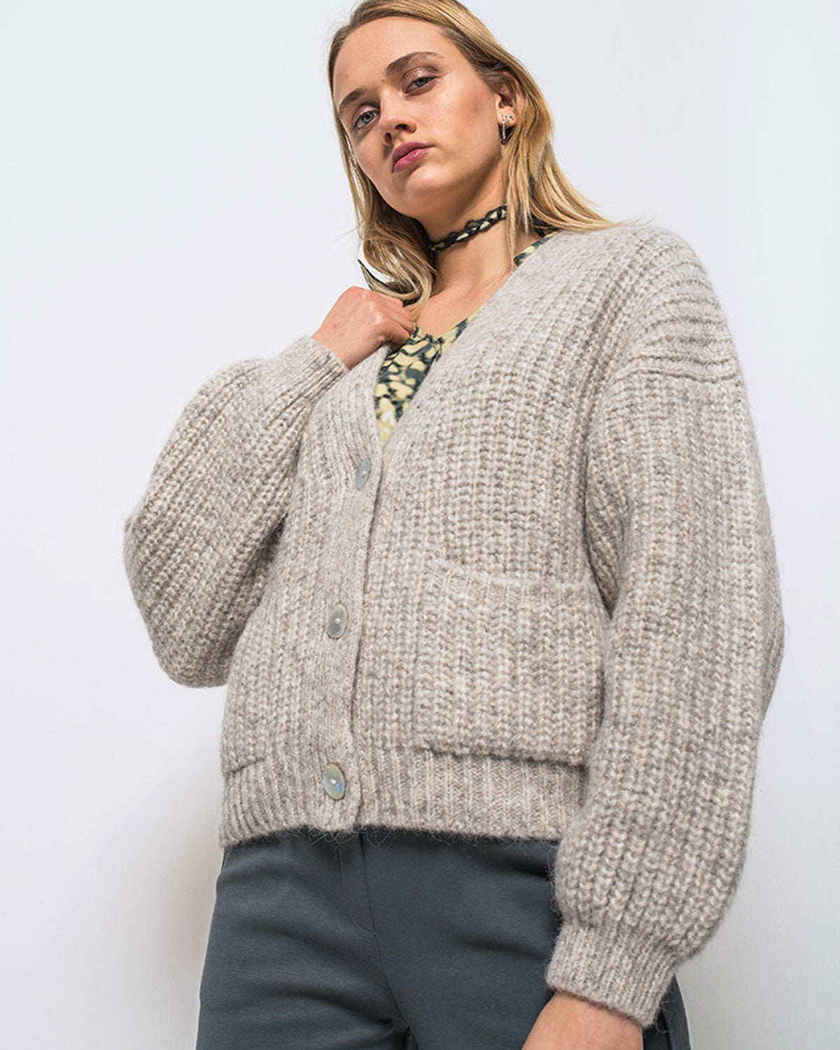 Alma &amp; Lovis - Strickjacke Alpaka/ Baumwolle hellgrau