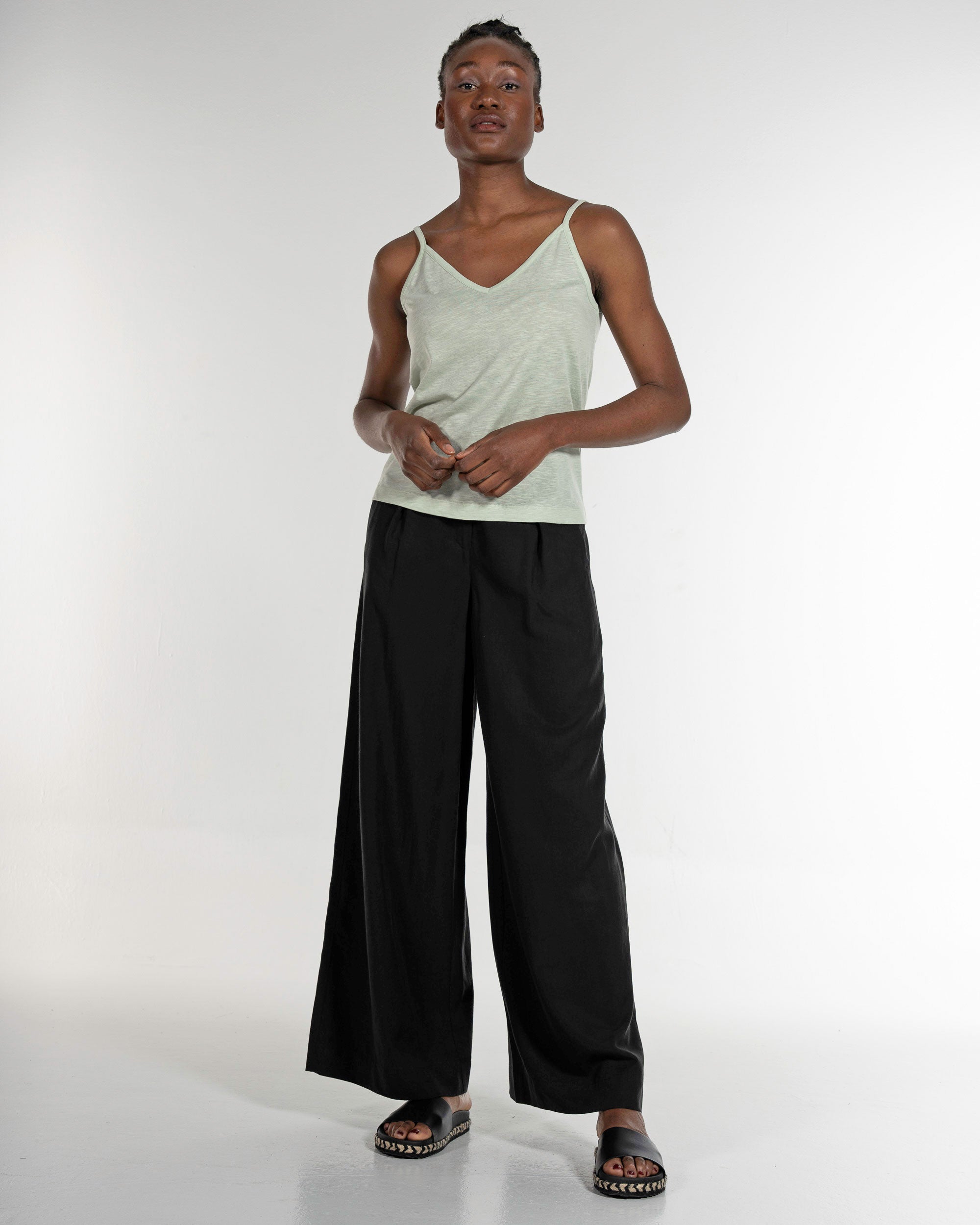 Alma &amp; Lovis - weite Hose Marlene aus Tencel und Leinen schwarz
