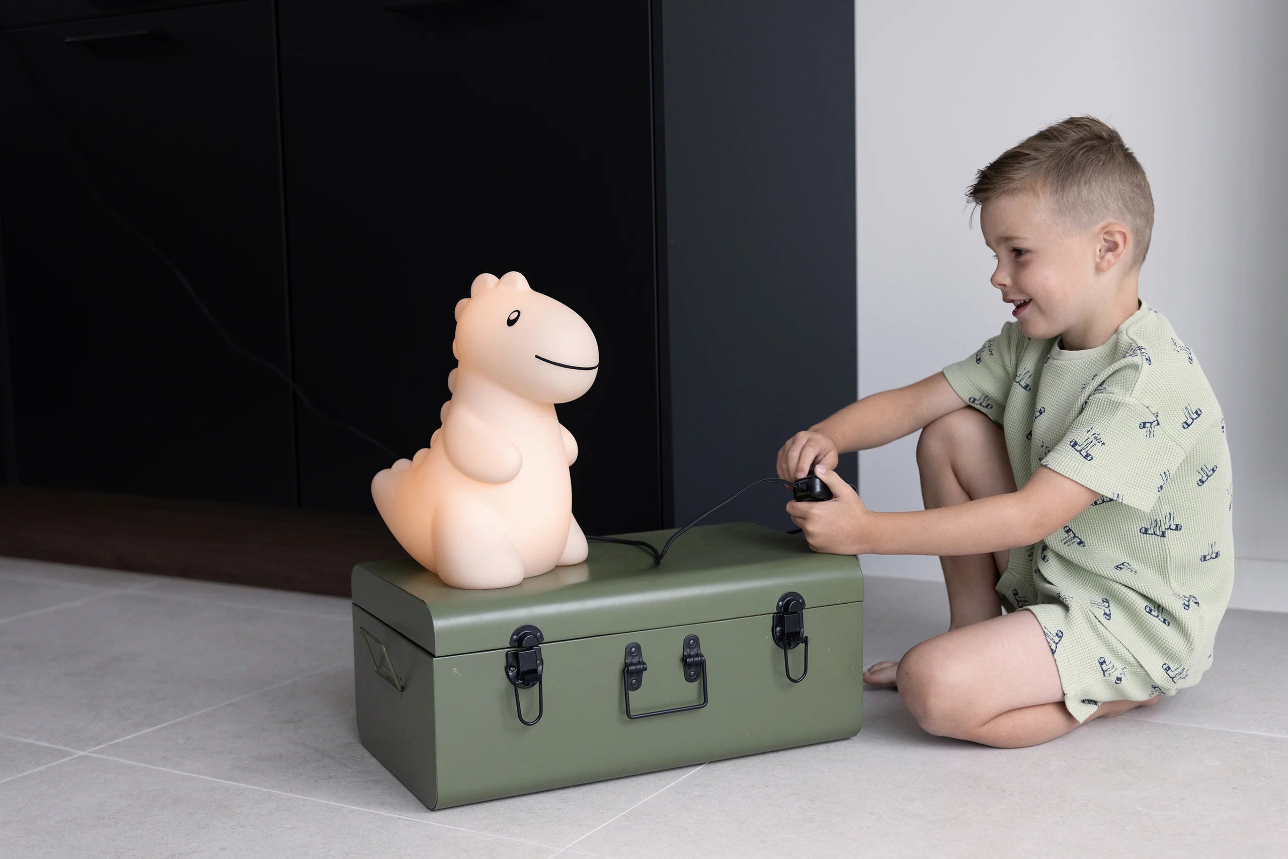 Atelier Pierre - Großes LED Nachtlicht Dino Jéroom sand