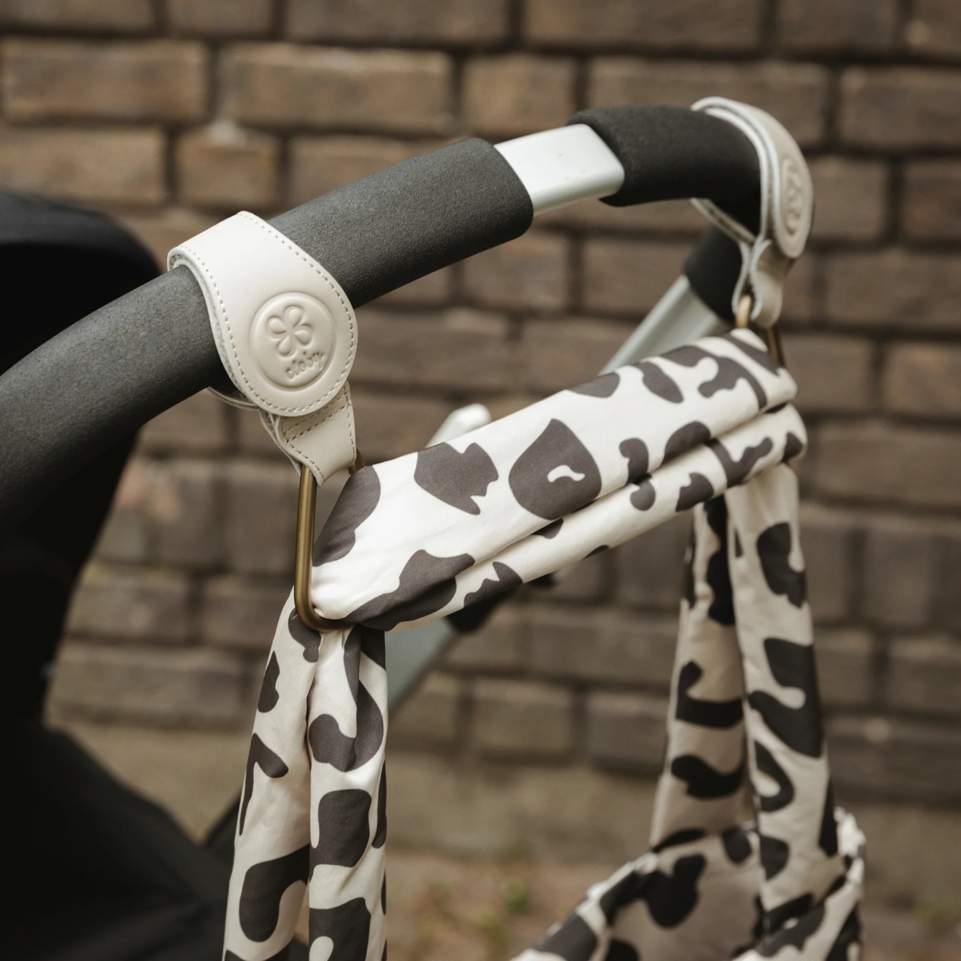 Cloby - Kinderwagenhaken beige