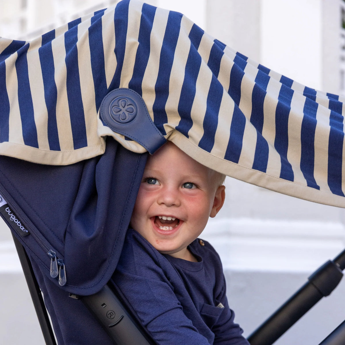 Cloby - Babydecke/ Sonnenschutz mit UV-Schutz 50 Streifen blau/ beige
