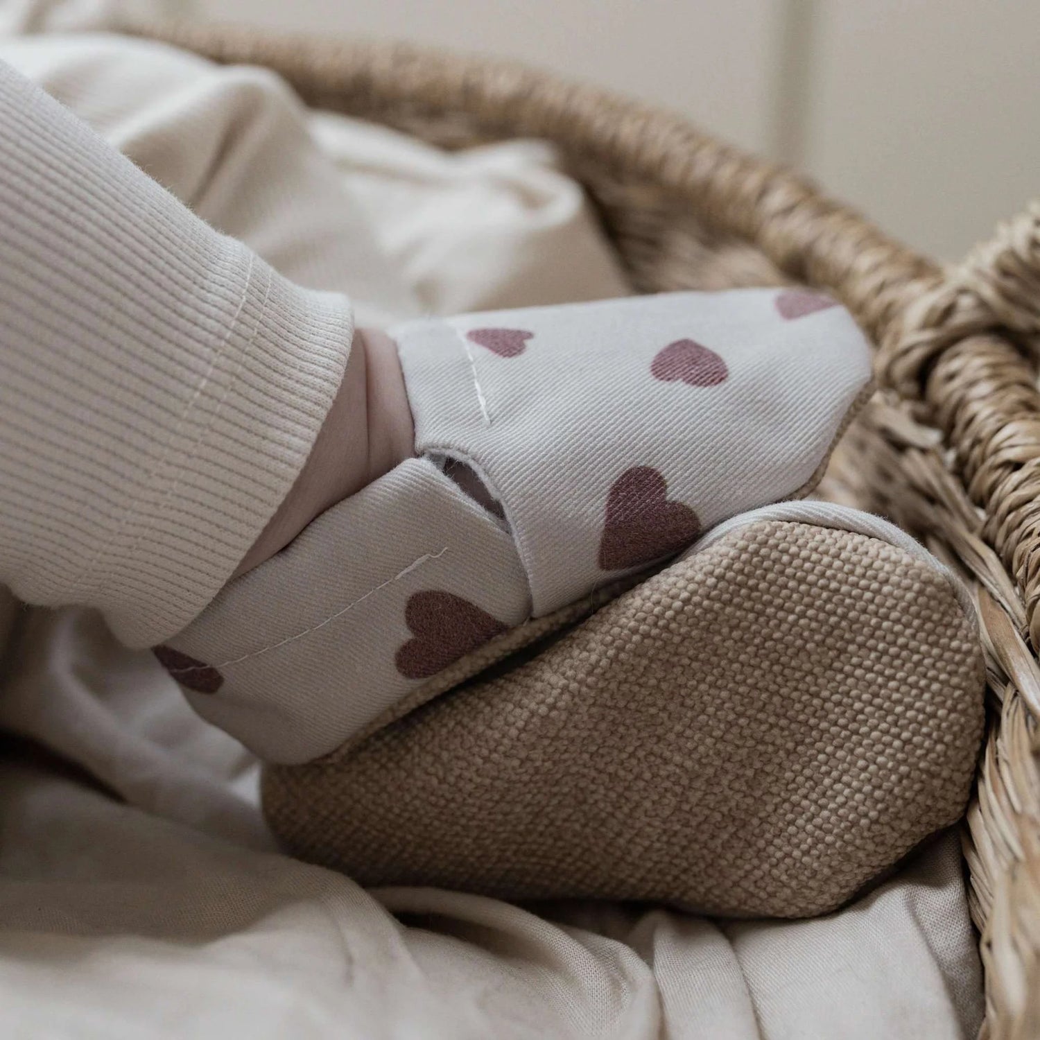 Cosy Roots - Baby Schuhe vegan Herzen