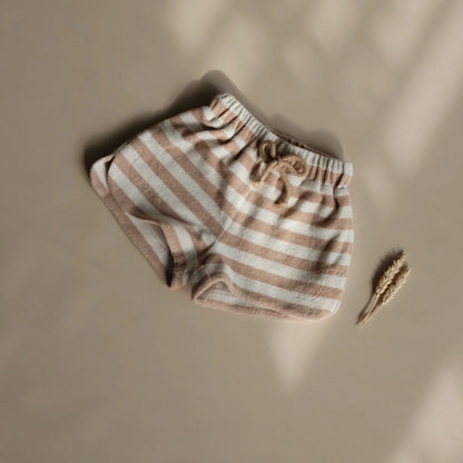 Cosy Roots - Kinder Shorts „Terry“ braun-weiß gestreift