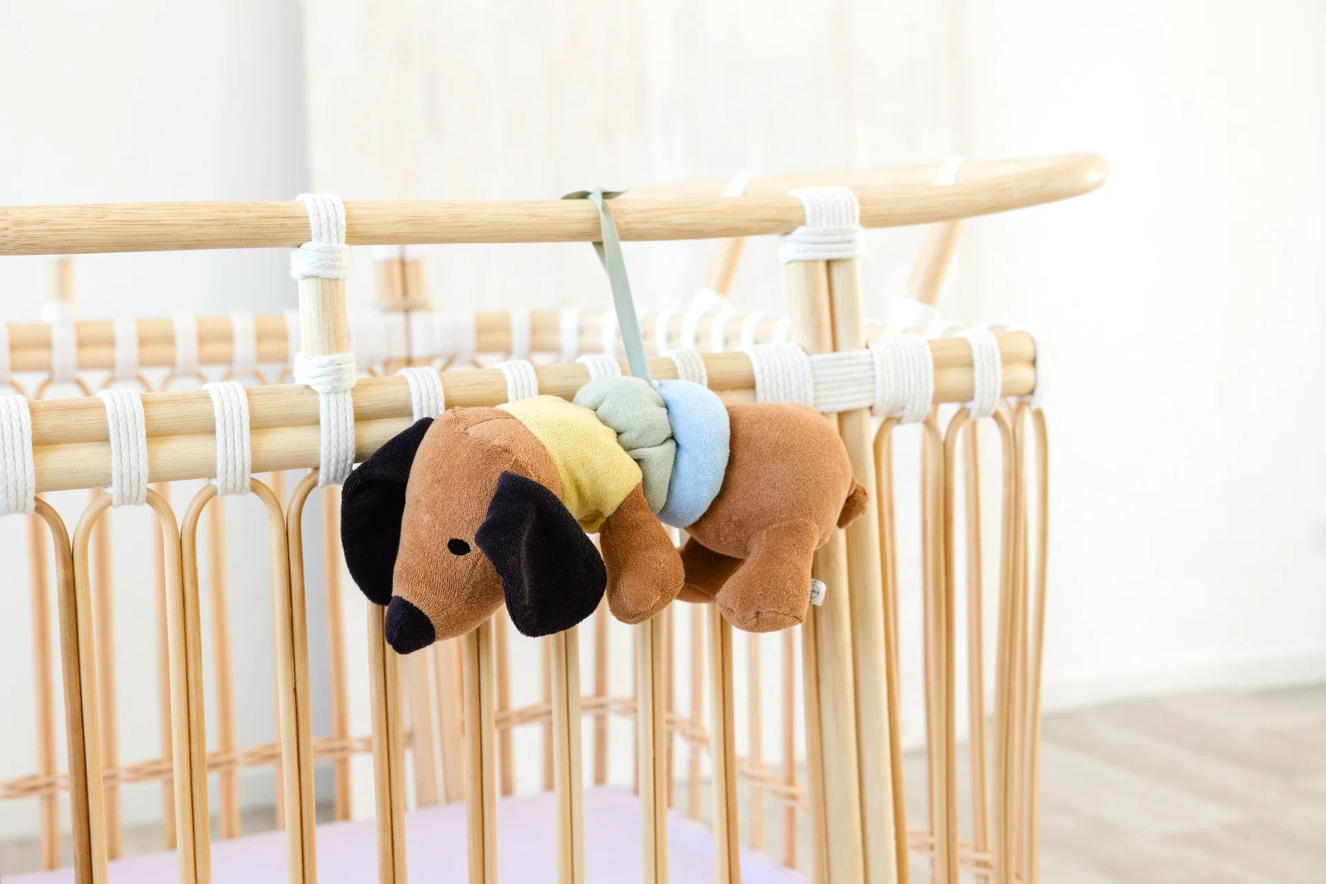 Lässig - Baby Spieluhr Dackel