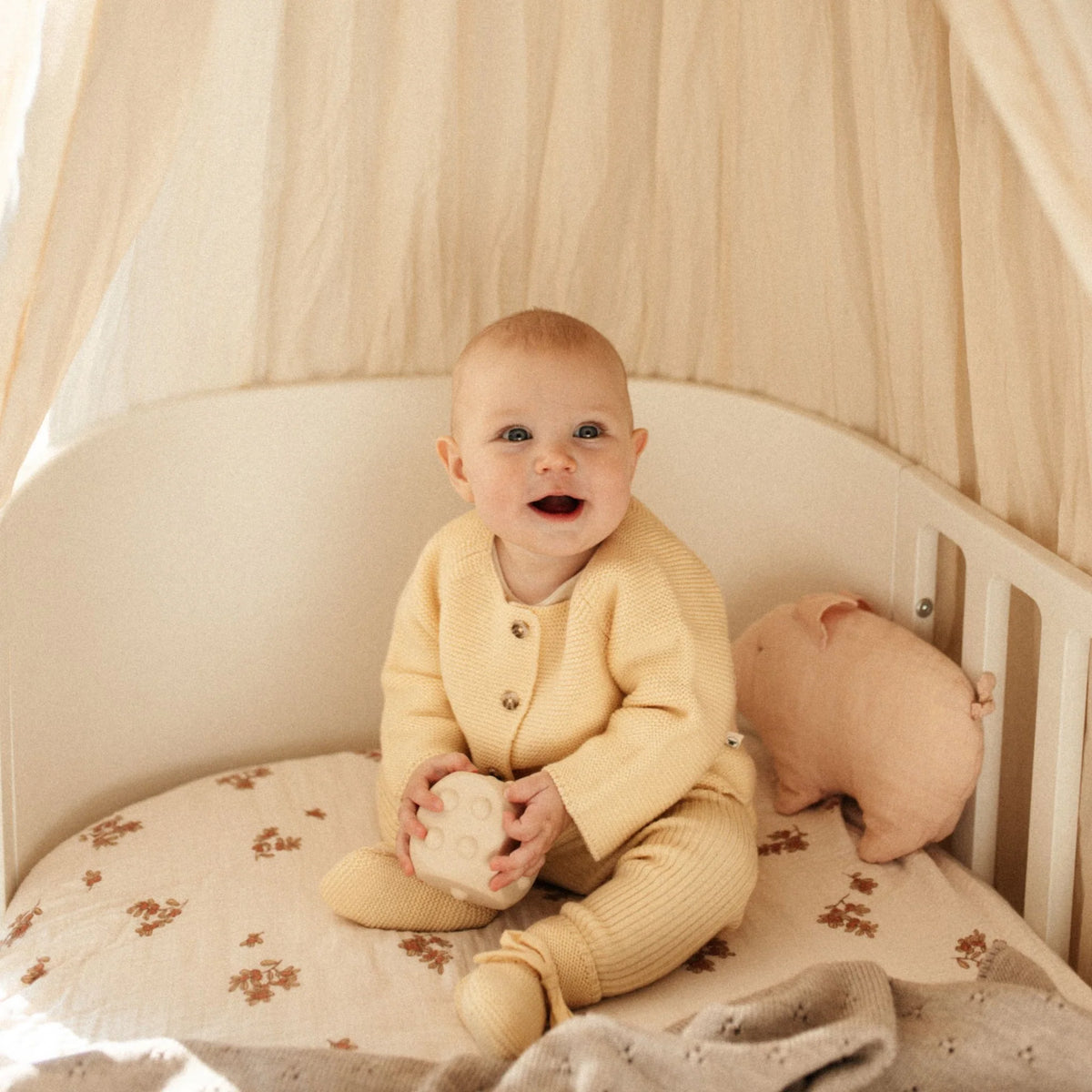 Baby Strickjacke "Emil" gelb