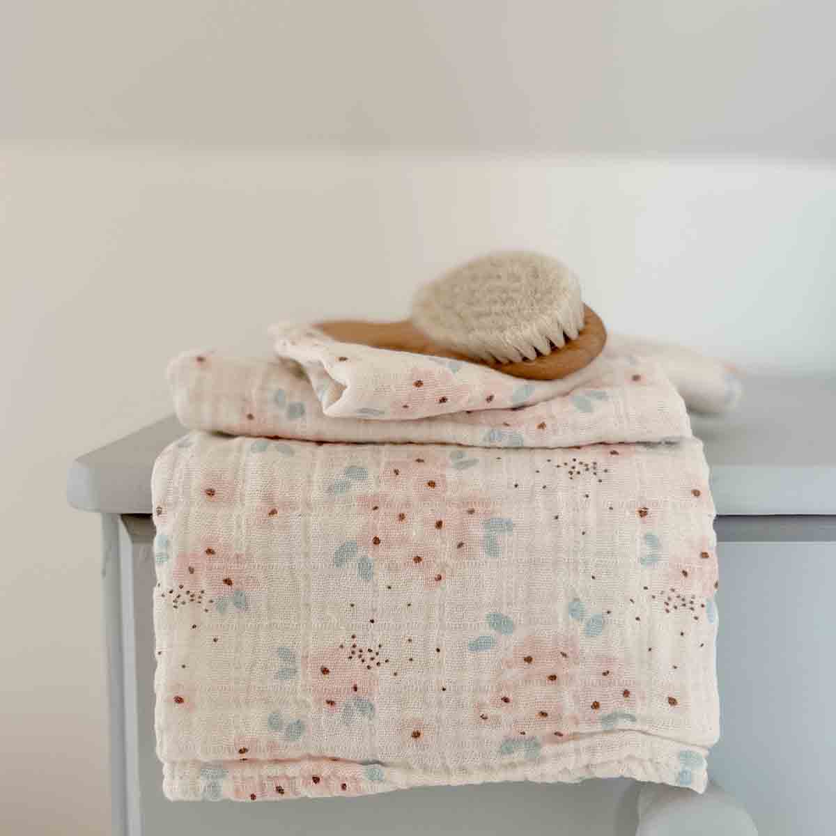 Rose in April - Swaddle Blumen rosa MINI &amp; ME