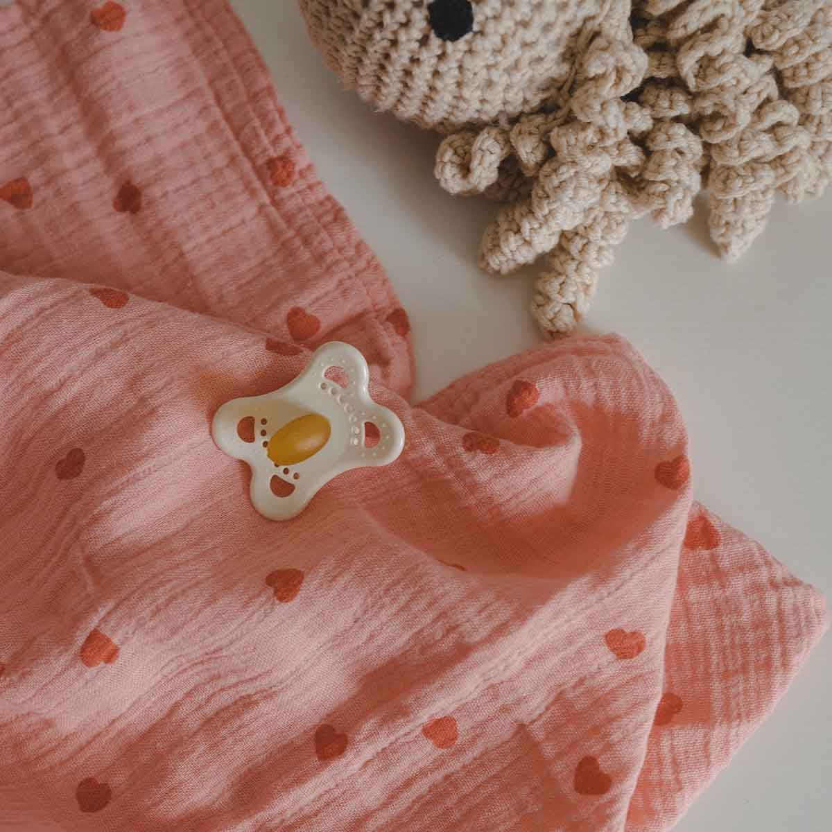 Rose in April - Swaddle Herzen rosa MINI &amp; ME