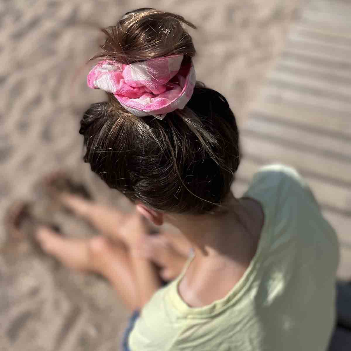 Rose in April - Scrunchie Baumwolle karo pink/ natur