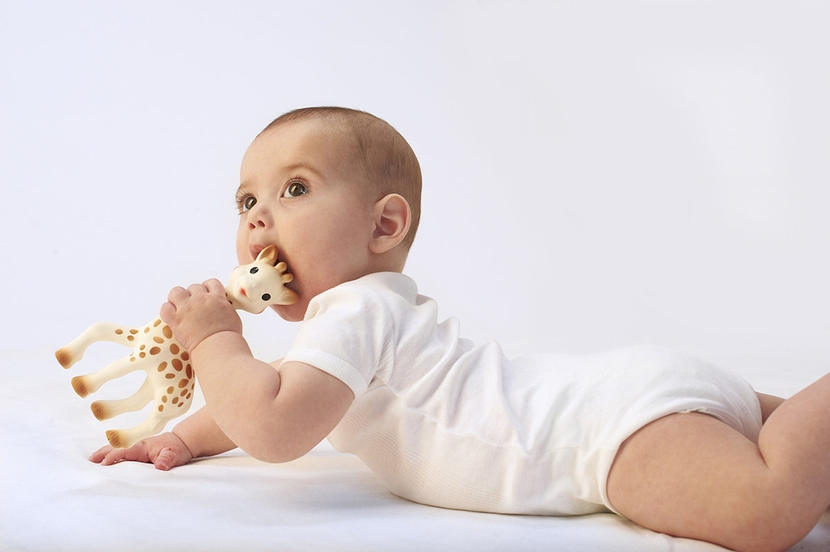 Sophie la girafe - Sophie Babyspielzeug &amp; Beißring aus NAturkautschuk