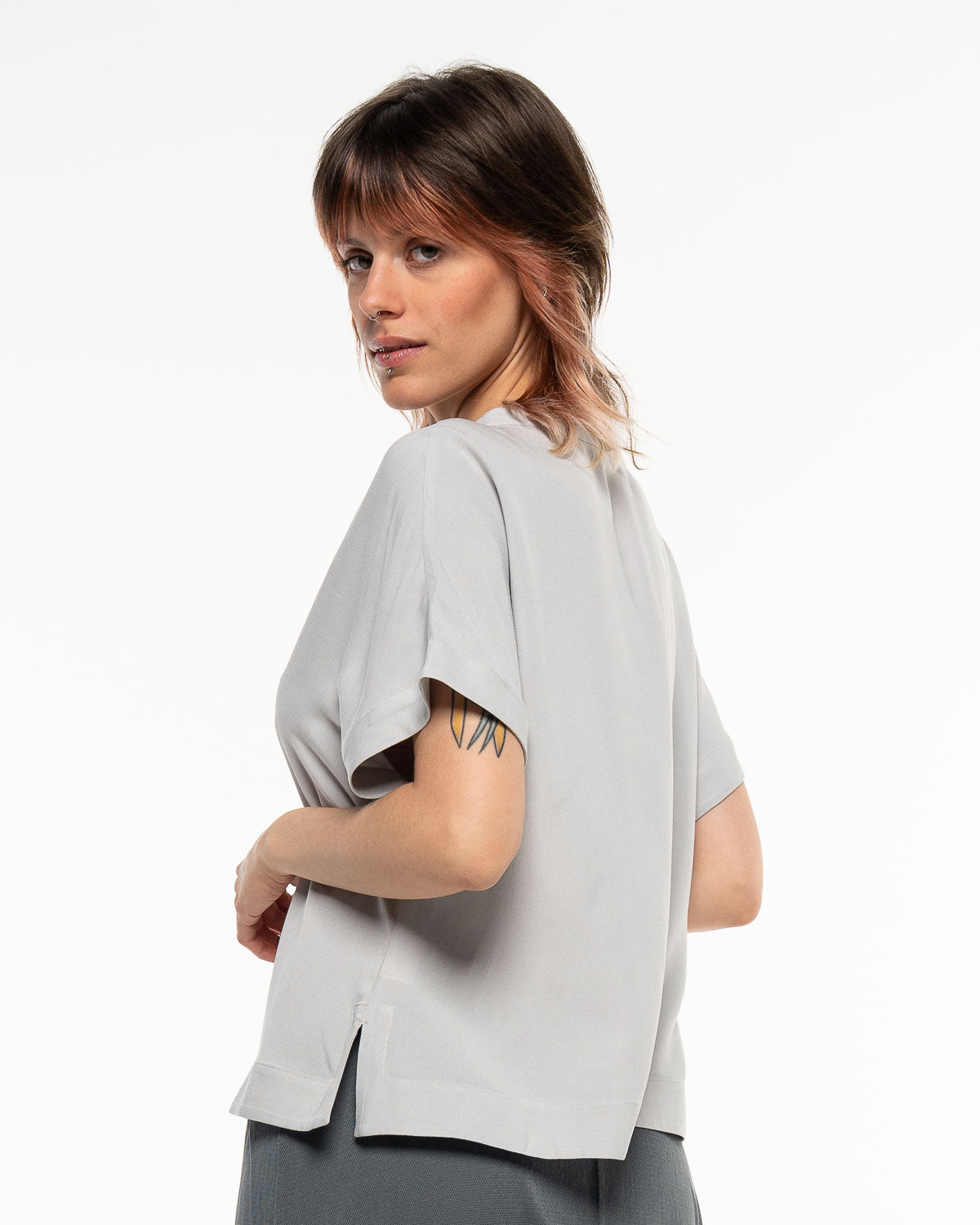 Alma &amp; Lovis - Blusenshirt aus 100% EcoVero grau