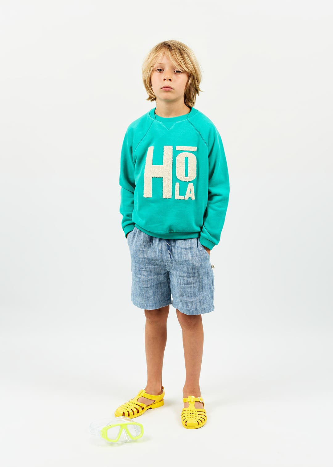 Cooles Kinder Sweatshirt mit Hola Aufdruck für Mädchen und Jungen von Arsène et les Pipelettes.
