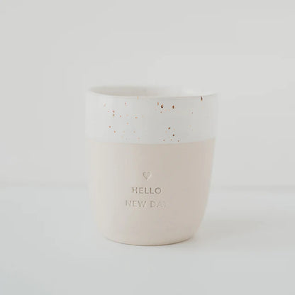Eulenschnitt - handgemachter Becher HELLO NEW DAY - AURYN Shop