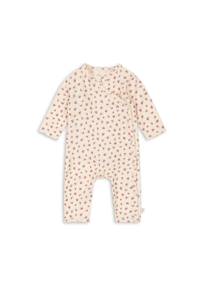 Weicher Wickel-Strampler für Babys aus einem leichten Baumwollmix mit einem Hauch von Stretch. 