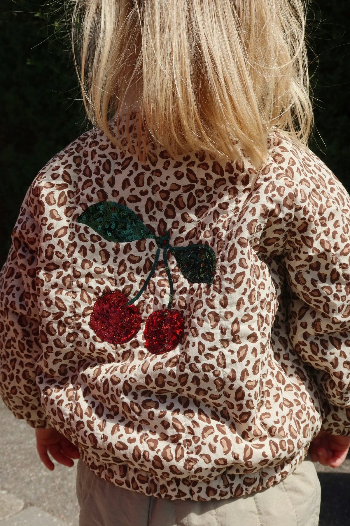 Konges Slojd - Juno Jacke für Mädchen mit Kirschen-Print