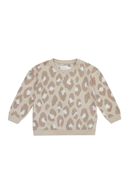 Dieser coole oversized geschnittene Sweater ist der perfekte Begleiter für den Alltag. Auch erhältlich als Mini-Me Look mit unserem Leo-Sweater für Frauen.
