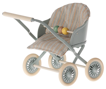 Maileg - Kinderwagen Babymaus blau