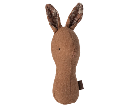 Lullaby friends ist eine Sammlung von Artikeln für Babys. Diese Rassel ist perfekt für eine kleine Hand und hat einen anregenden Rasselklang.