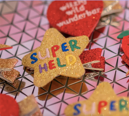 Wer wir wurden - Haarspangen Set Superheld